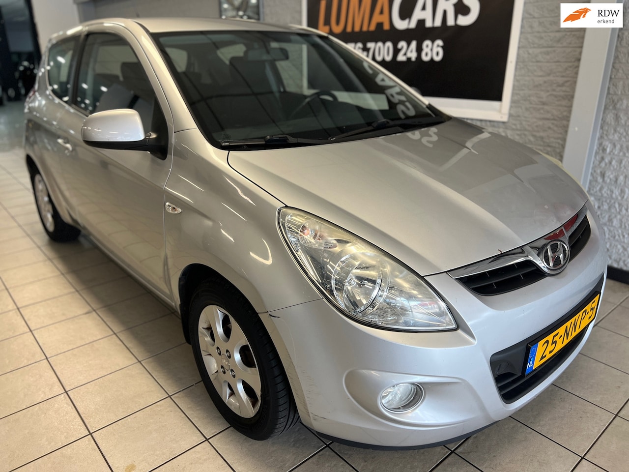 Hyundai i20 - 1.4i i-Catcher | Nieuwe APK | Leder | Elektr. | - AutoWereld.nl