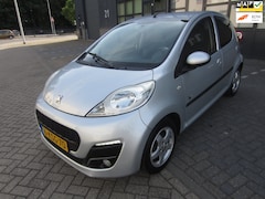 Peugeot 107 - 1.0 Black & Silver 2013 FACELIFT Airco 5-Deurs NAP APK