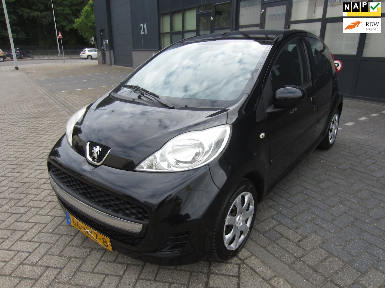 Peugeot 107 - 1.0-12V XS 2010 Airco 5-Deurs NAP! APK! - AutoWereld.nl