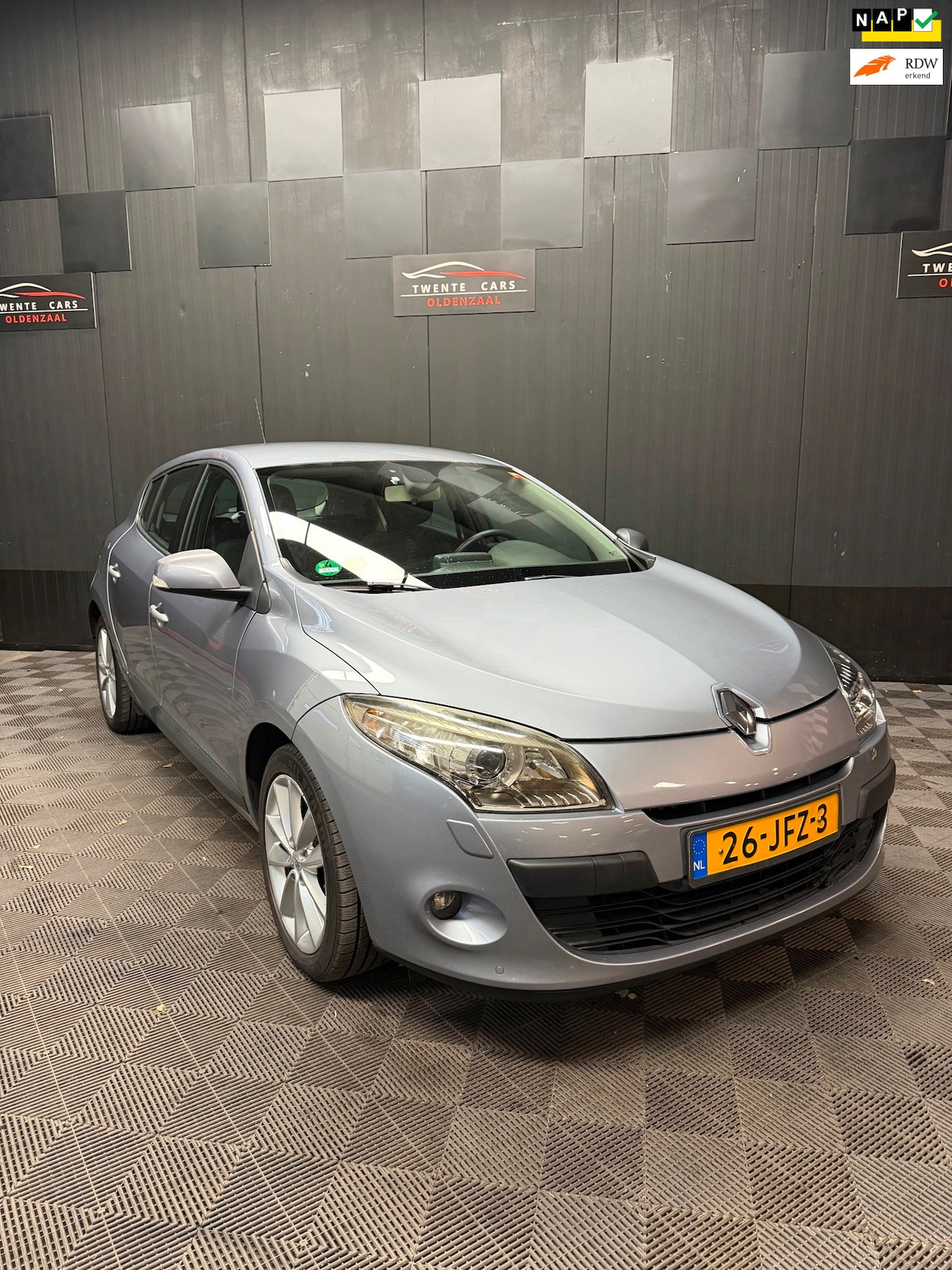 Renault Mégane - 1.6 Sélection Business | Cruise | Airco | Navi | PDC | - AutoWereld.nl