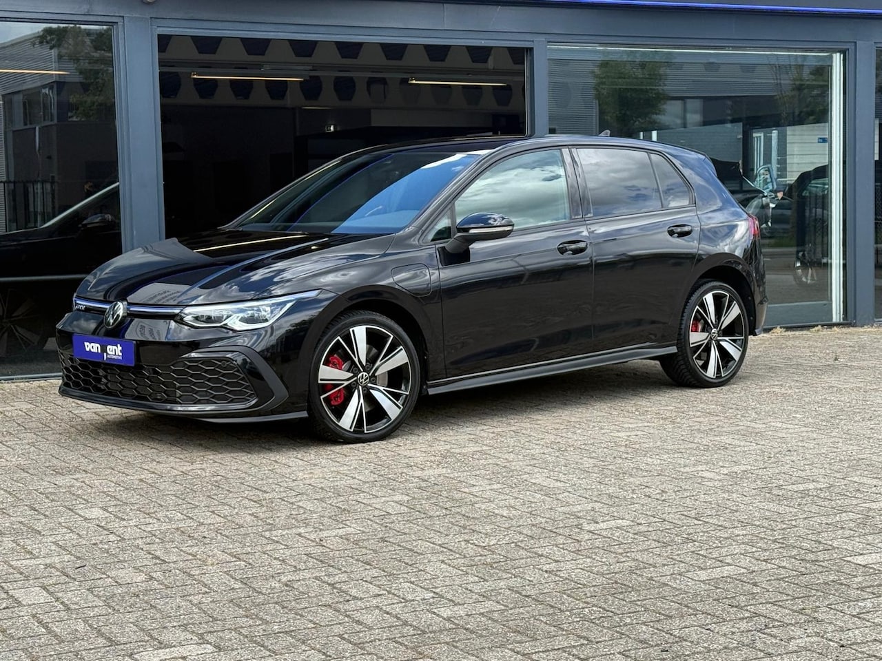 Volkswagen Golf - 1.4 eHybrid GTE Volkswagen Golf 1.4 GTE | goed in opties | IQ verlichting | Adaptive Cruis - AutoWereld.nl