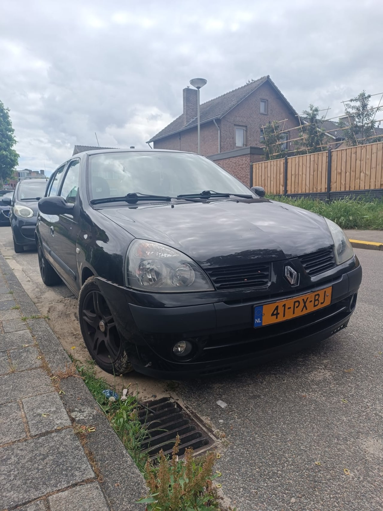 Renault Clio - 1.4-16V Dynamique Luxe - AutoWereld.nl