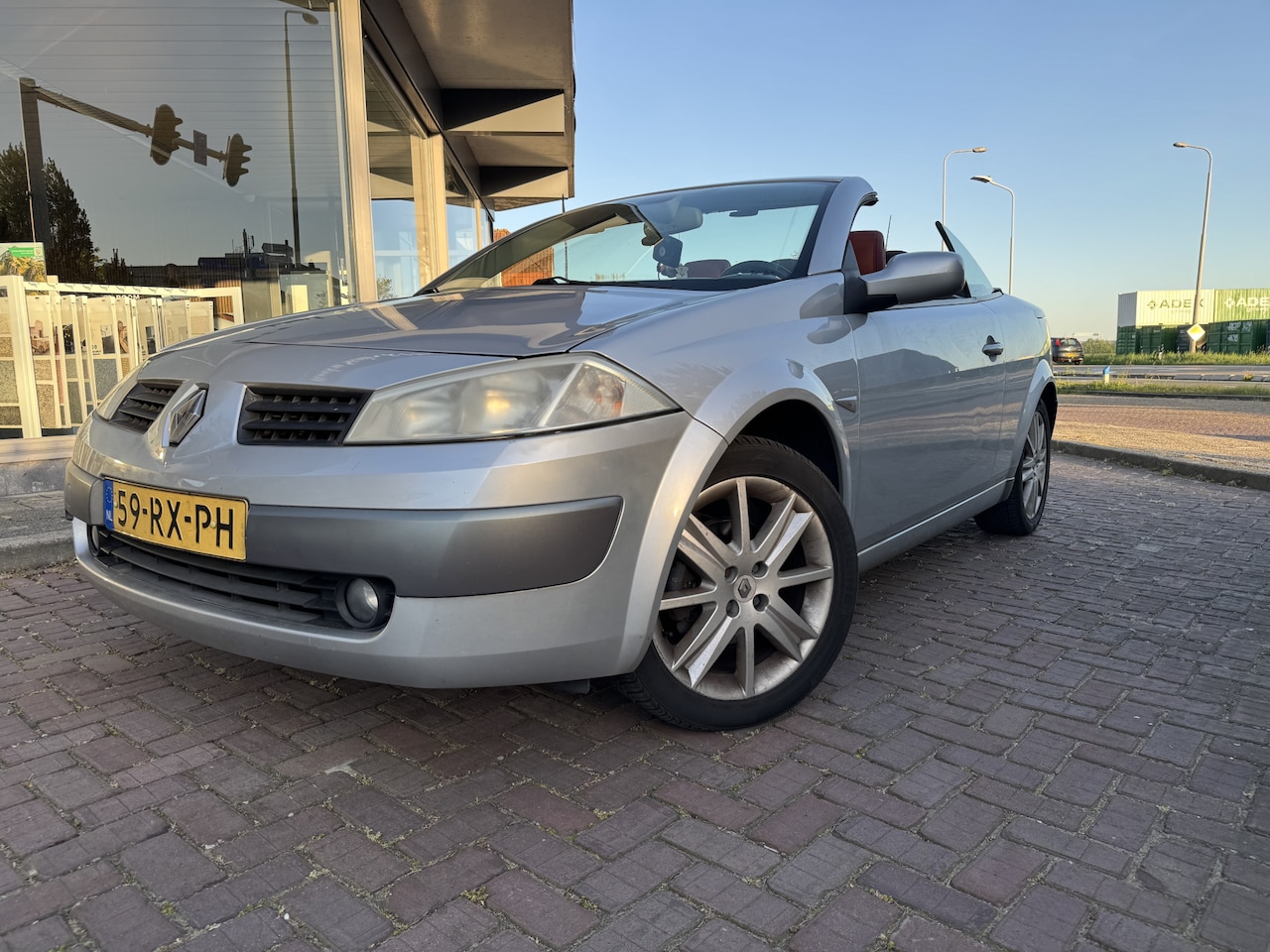 Renault Mégane coupé cabriolet - 2.0-16V Privilège Luxe AUTOMAAT | AIRCO | NIEUWE APK - AutoWereld.nl