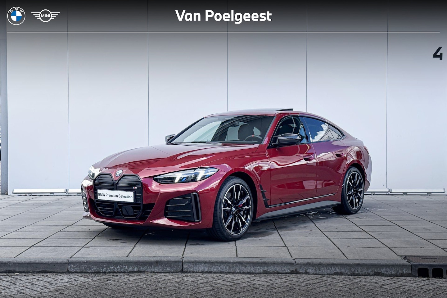 BMW i4 - M60 M-Sport Pro 19 Inch / Glazen Schuifdak / Comfort Acces / Getinte Ramen Achter / Electr - AutoWereld.nl