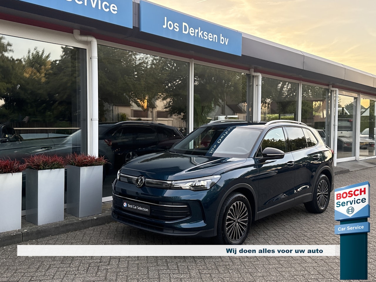 Volkswagen Tiguan - 1.5 eTSI 150PK Goal Automaat - Nav | CarPlay | Parkassist | 360 Camera | Stoel/stuurverw. - AutoWereld.nl