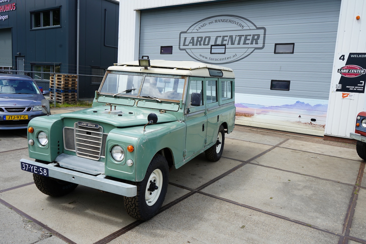 Land Rover 109 - stationwagon - AutoWereld.nl