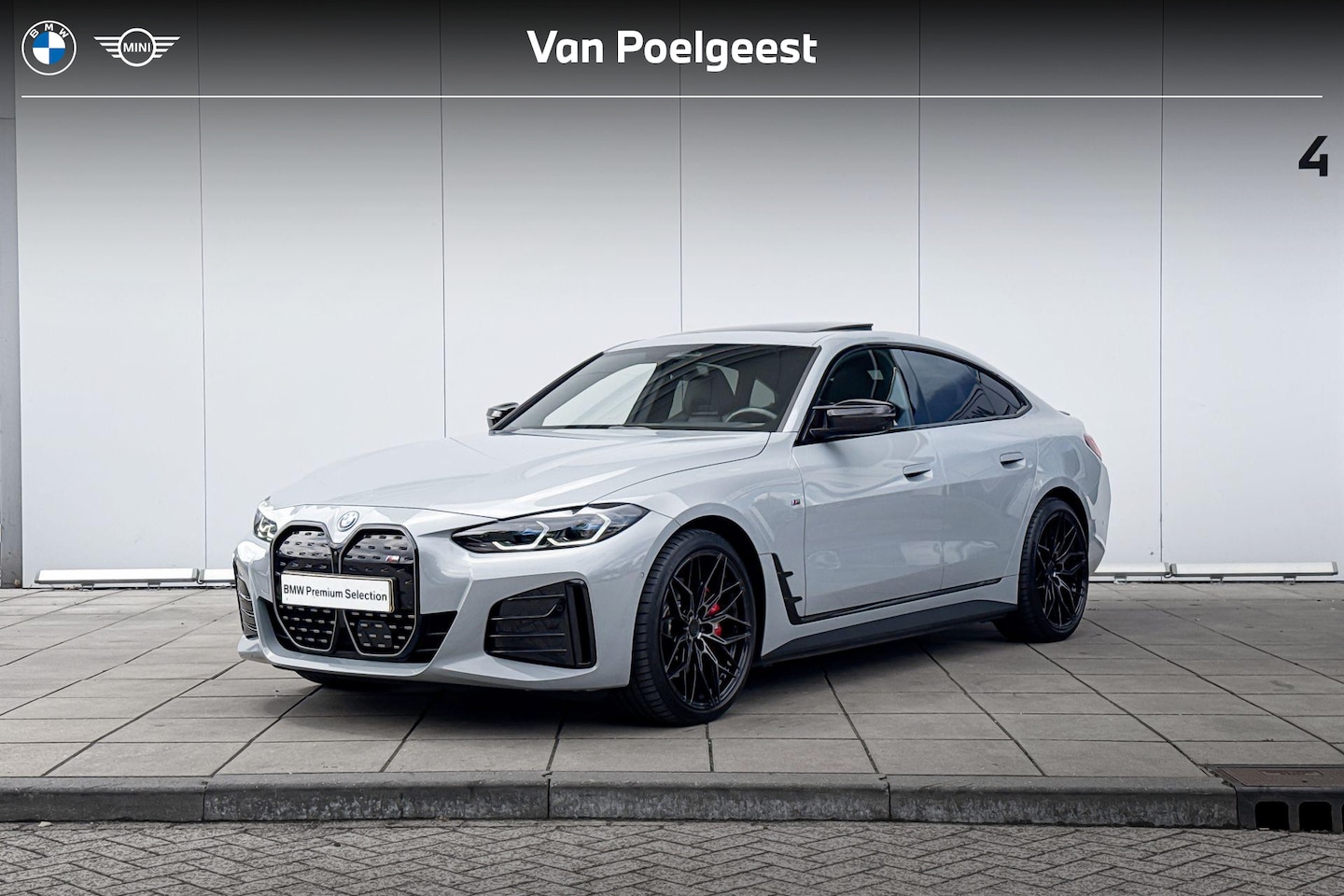 BMW i4 - M50 High Executive M-Sport Pro Comfort Acces / Glazen Schuifdak / Stuur & Stoelverwarming - AutoWereld.nl