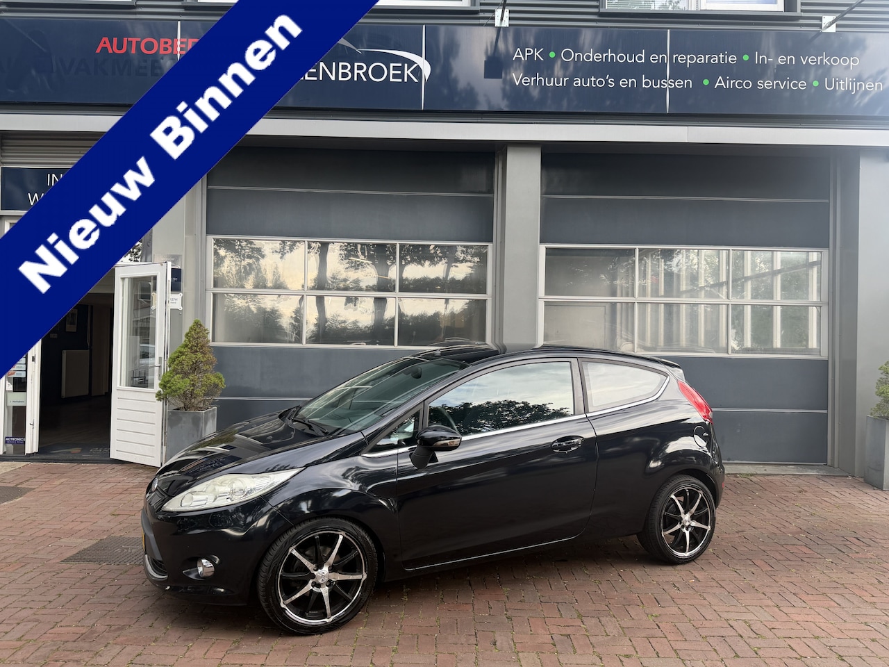 Ford Fiesta - 1.4 Trend Bj 2008 Km 165.000 Airco/Clima,15Inch,Cv,Radio/cd Sportieve auto - AutoWereld.nl