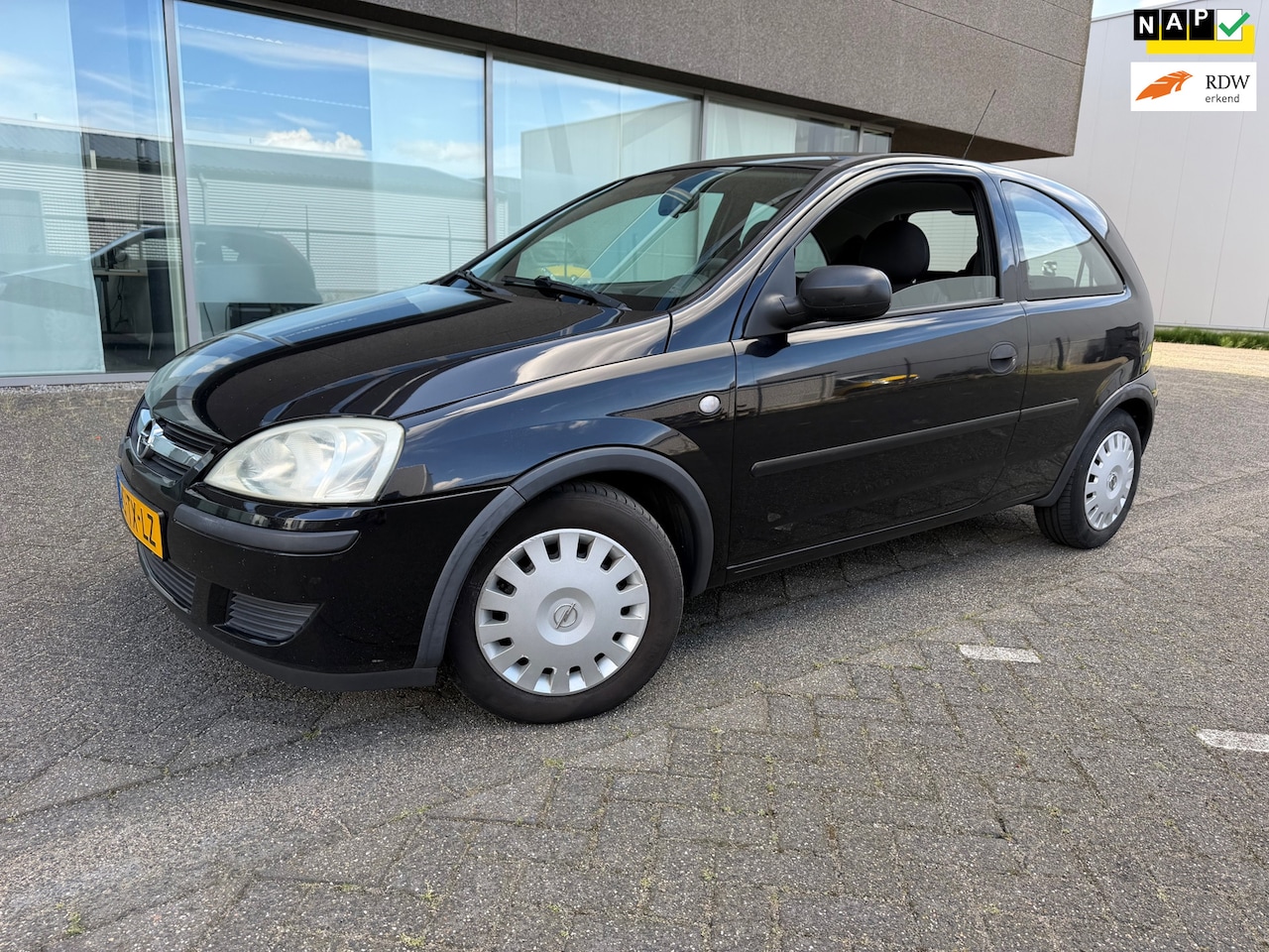 Opel Corsa - 1.2-16V Rhythm BJ 2-2007 APK 10-2026 - AutoWereld.nl