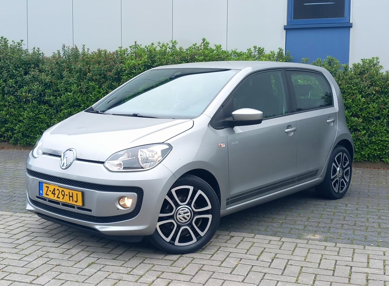 Volkswagen Up! - 1.0 60PK 5D BMT High up! SCHADE - AutoWereld.nl