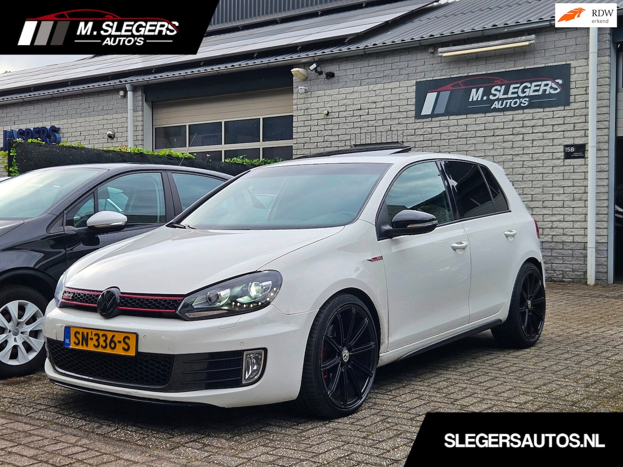 Volkswagen Golf - 2.0 GTI*Automaat*Panodak*Nieuwe APK - AutoWereld.nl