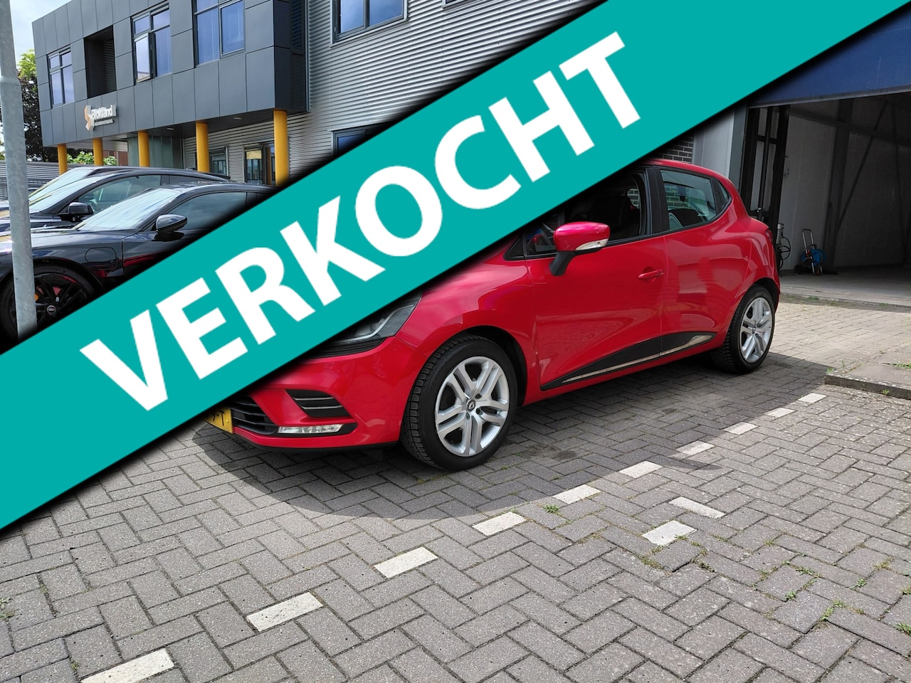 Renault Clio - 0.9 TCe Airco nav cruise pdc 2018 zeer mooi - AutoWereld.nl