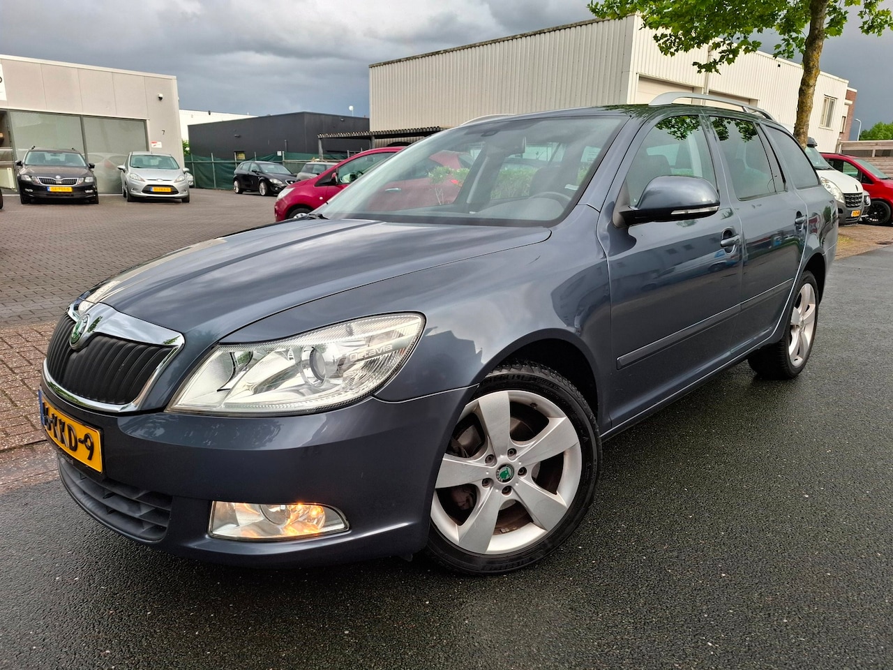 Skoda Octavia Combi - 1.8 TSI Elegance LPG-G3/AUTOMAAT/LEDER! - AutoWereld.nl