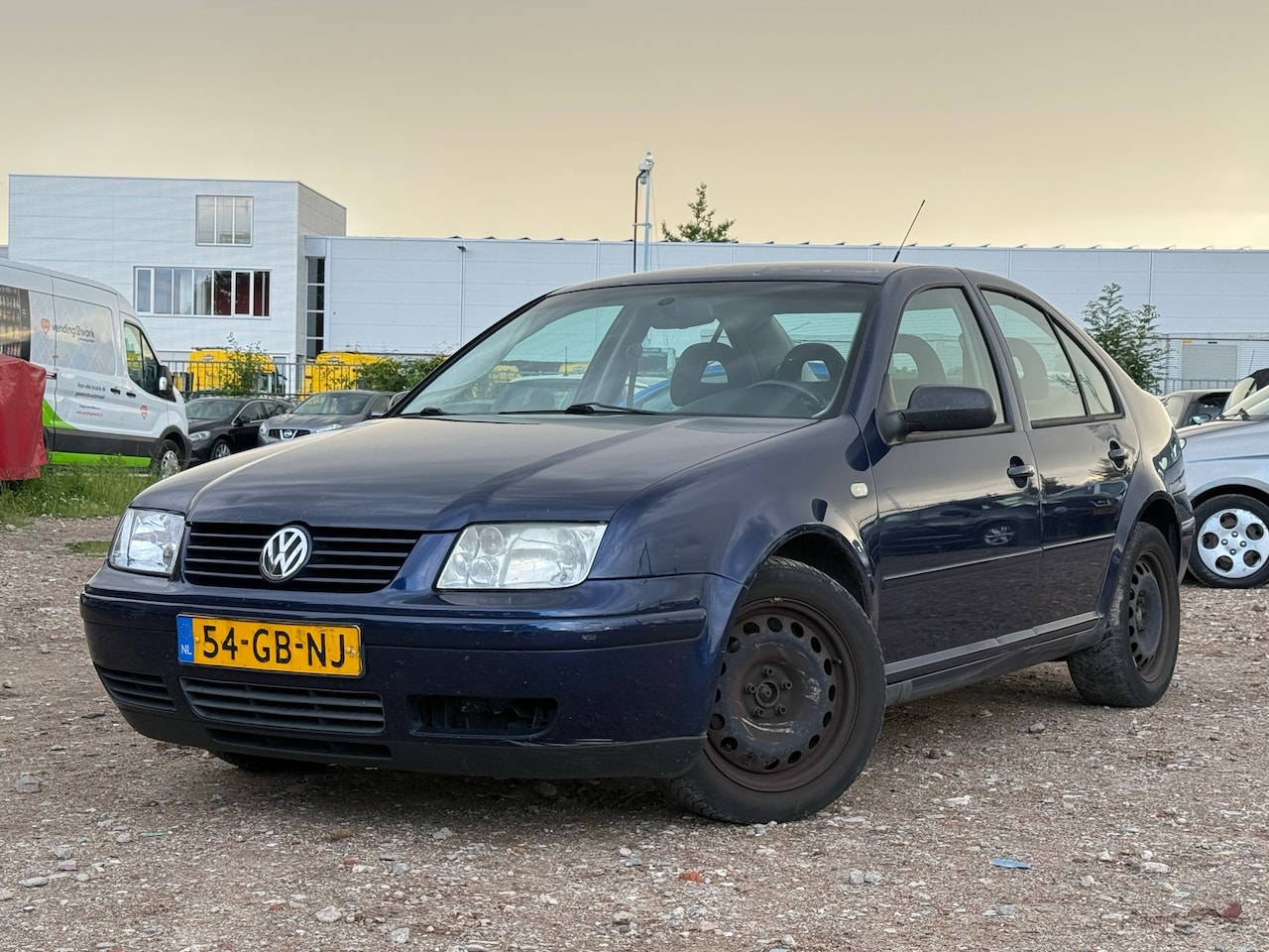 Volkswagen Bora - 1.6 / APK TOT 23-02-2027 - AutoWereld.nl