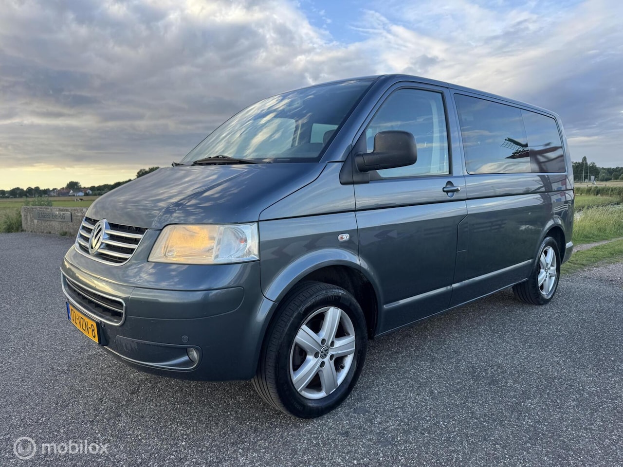 Volkswagen Transporter - 2.5 TDI 300 4M Budgetline DC 2.5 TDI 300 4M Budgetline DC - AutoWereld.nl