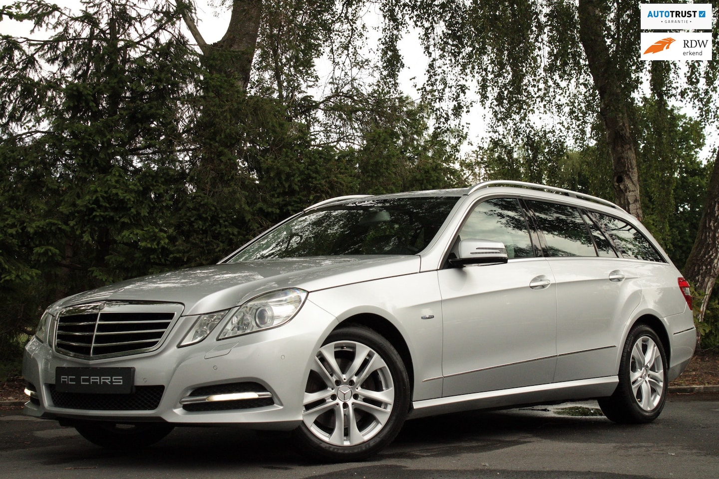 Mercedes-Benz E-klasse Estate - 250 Avantgarde - Youngtimer/1e/Full! - AutoWereld.nl