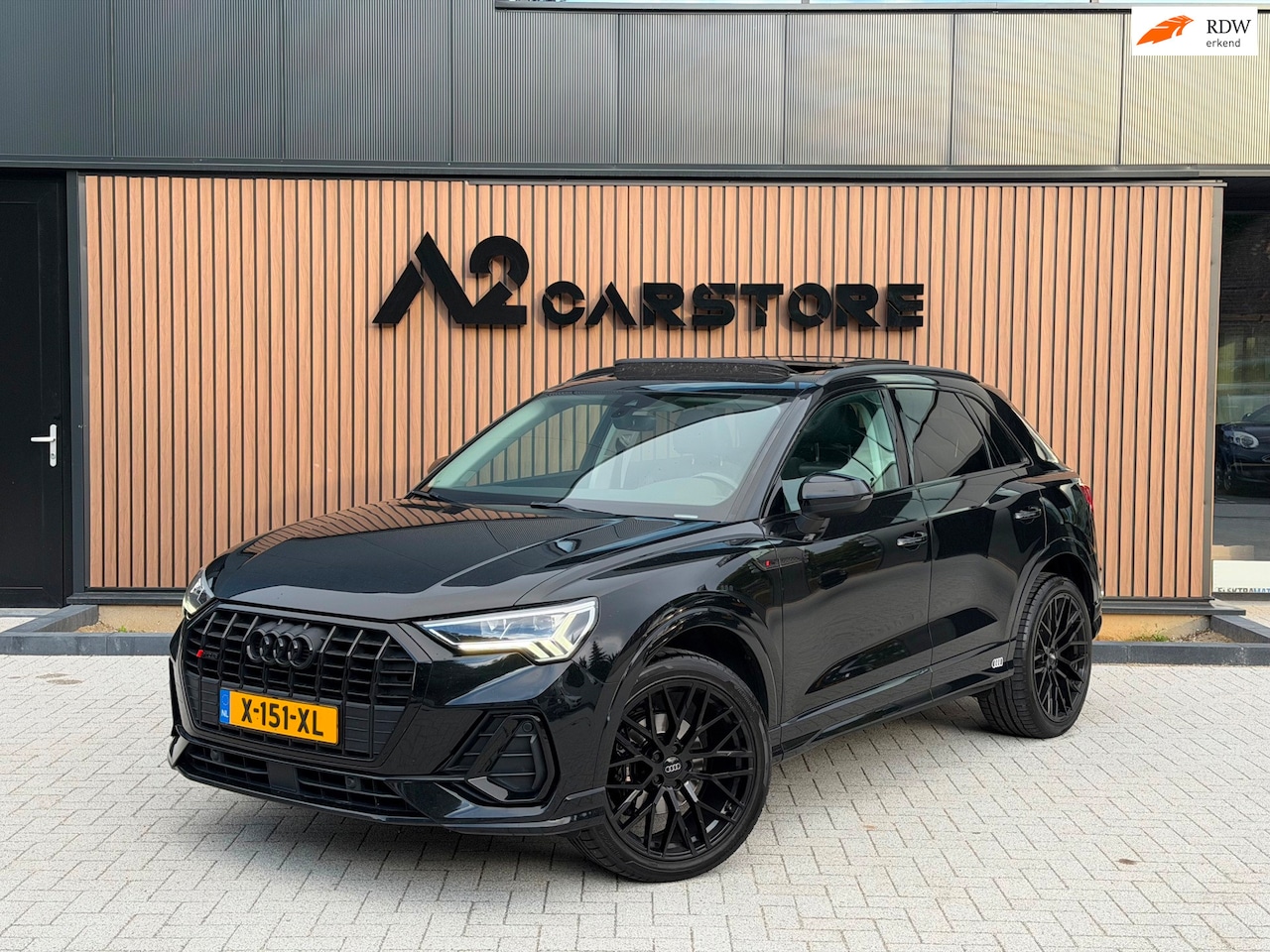 Audi Q3 - 35 TFSI edition one PANO S-LINE FULL OPTIONS - AutoWereld.nl