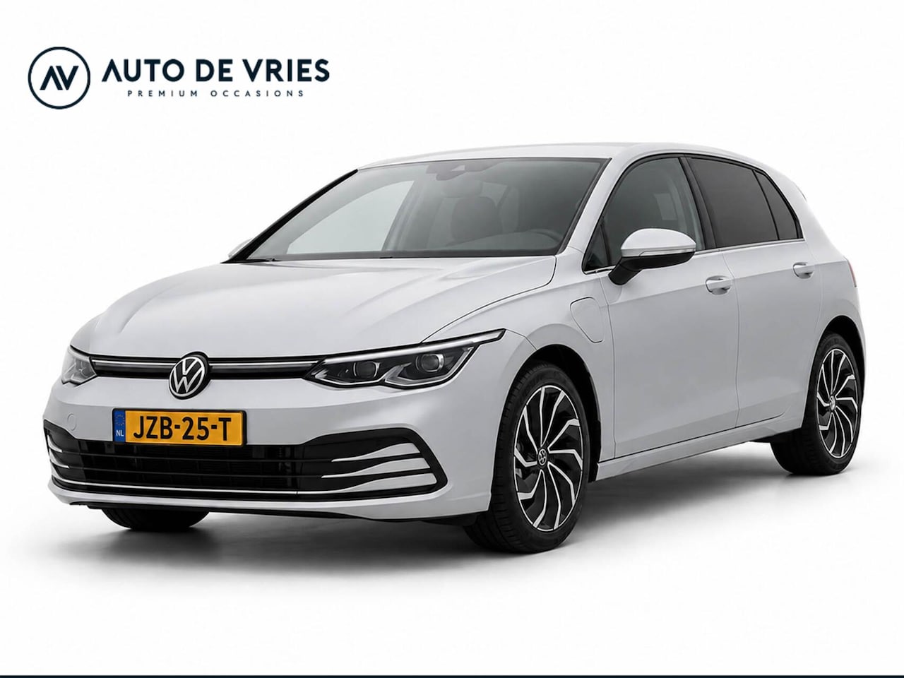 Volkswagen Golf - 1.4 eHybrid 204pk Style | Full LED | Sportstoelen | Camera | Winterpakket - AutoWereld.nl