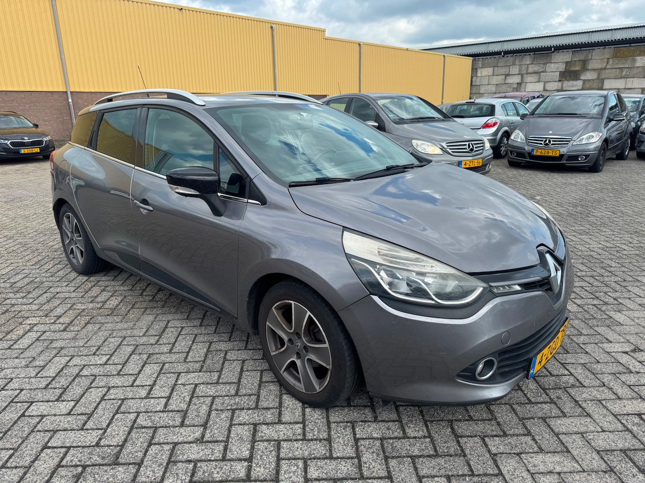 Renault Clio Estate - 1.5 dCi ECO Night&Day Airco - AutoWereld.nl