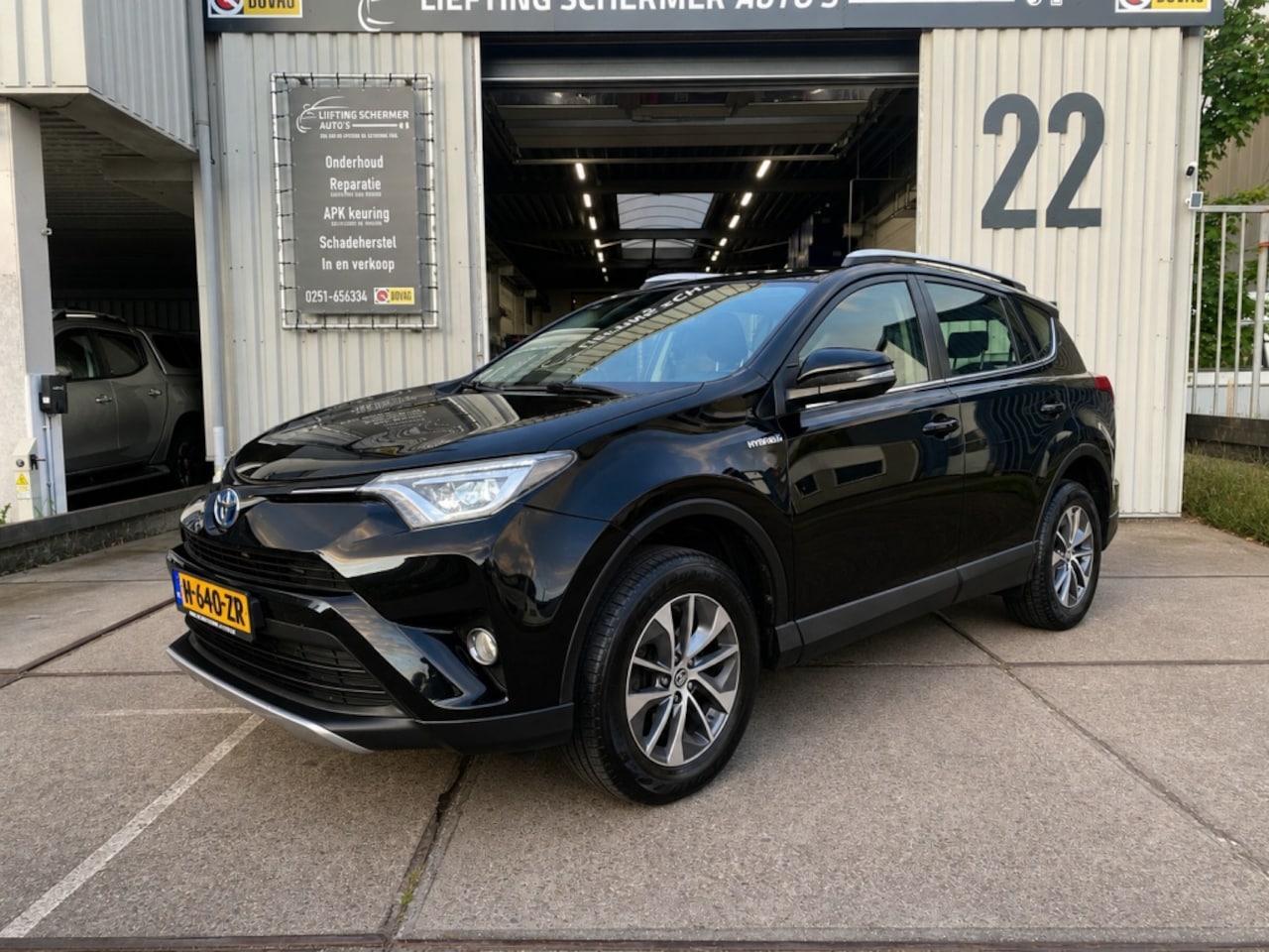 Toyota RAV4 - 2.5 Hybrid AWD Dyn. - AutoWereld.nl