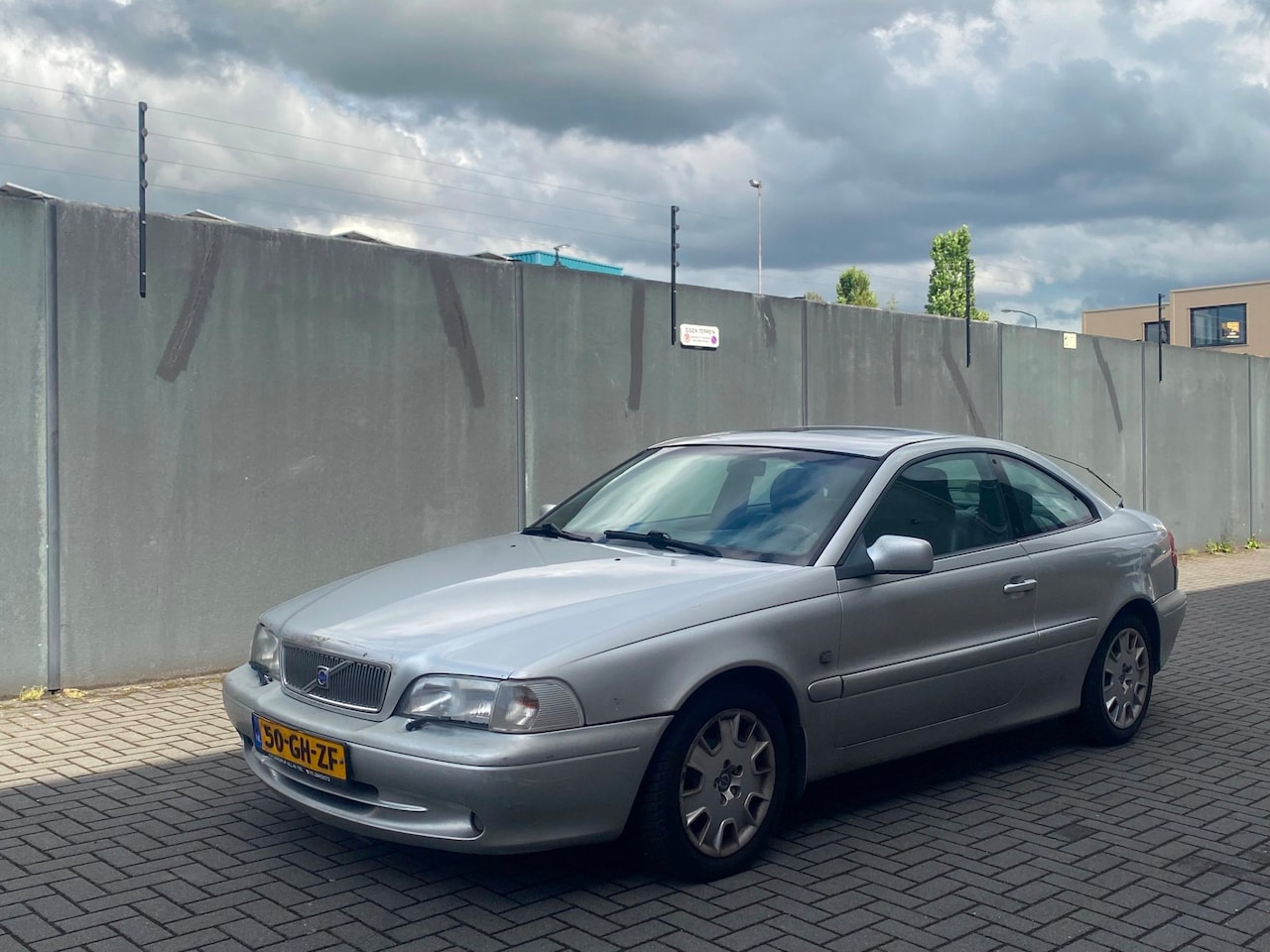 Volvo C70 Coupé - 2.4 T AUTOMAAT/LPG G3/LEER/RIJDT GOED/APK!!! - AutoWereld.nl