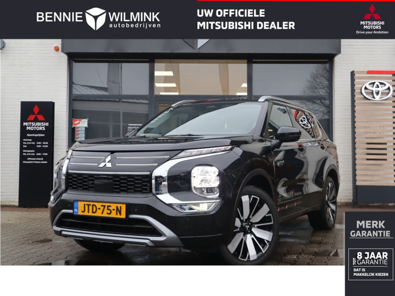 Mitsubishi Outlander - 2.4 PHEV Instyle Trekhaak | Panodak | Adaptive Cruise | All Seas - AutoWereld.nl