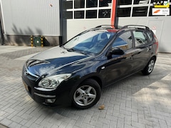Hyundai i30 CW - 1.6i Dynamic