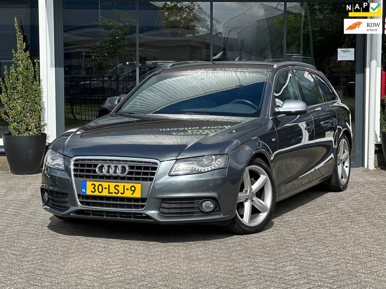 Audi A4 Avant - 1.8 TFSI S-Line / Nwe Apk / Dealer Onderhouden - AutoWereld.nl