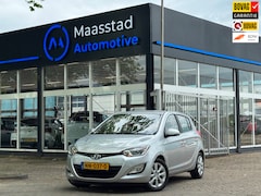 Hyundai i20 - 1.2i Business Edition Airco 5drs NWE Distributie + APK