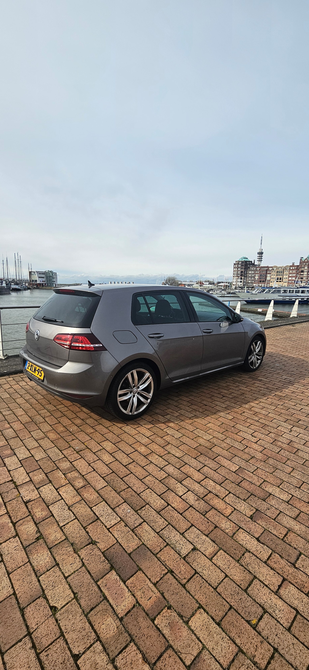 Volkswagen Golf - 1.4 TSI Highline - AutoWereld.nl