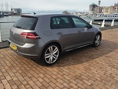 Volkswagen Golf - 1.4 TSI Highline