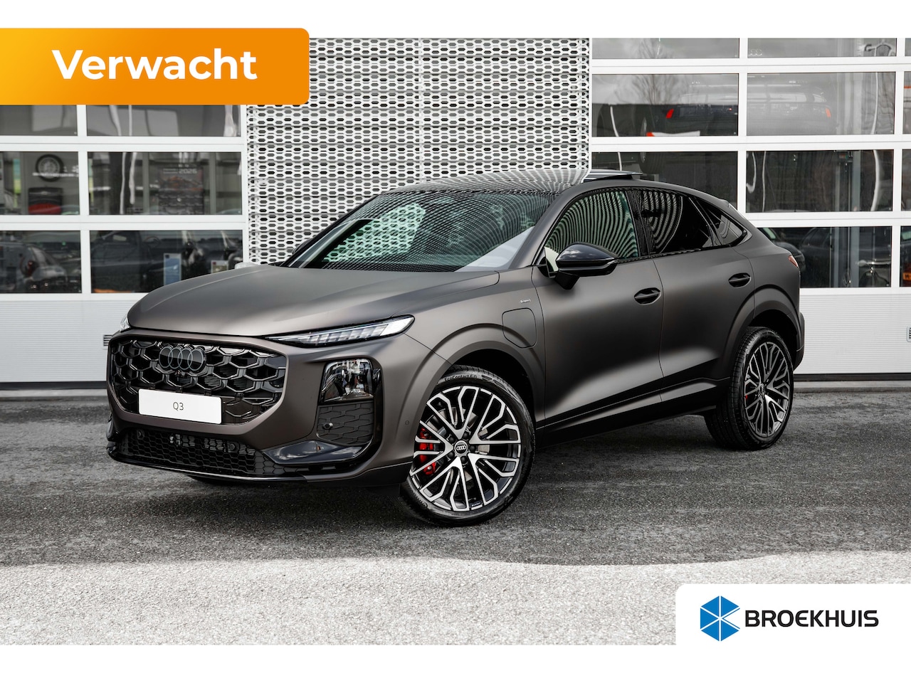 Audi Q3 Sportback - S edition | Adaptive cruise control | Audi sound system | Cruise control - AutoWereld.nl