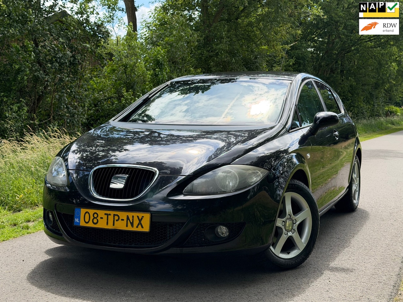 SEAT Leon - 1.6 Sportstyle | Airco + Cruise control Nu € 999,- !!! - AutoWereld.nl