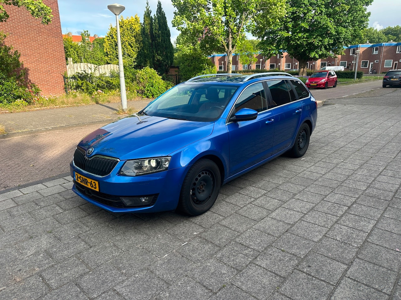 Skoda Octavia Combi - 1.4 TSI Automaat Greentech Elegance Businessline Azure Adaptive Cruise - AutoWereld.nl