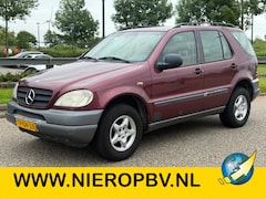 Mercedes-Benz ML-klasse - 320 Automaat Airco Cruisecontrol Trekhaak 4x4 6 Cilinder Benzine