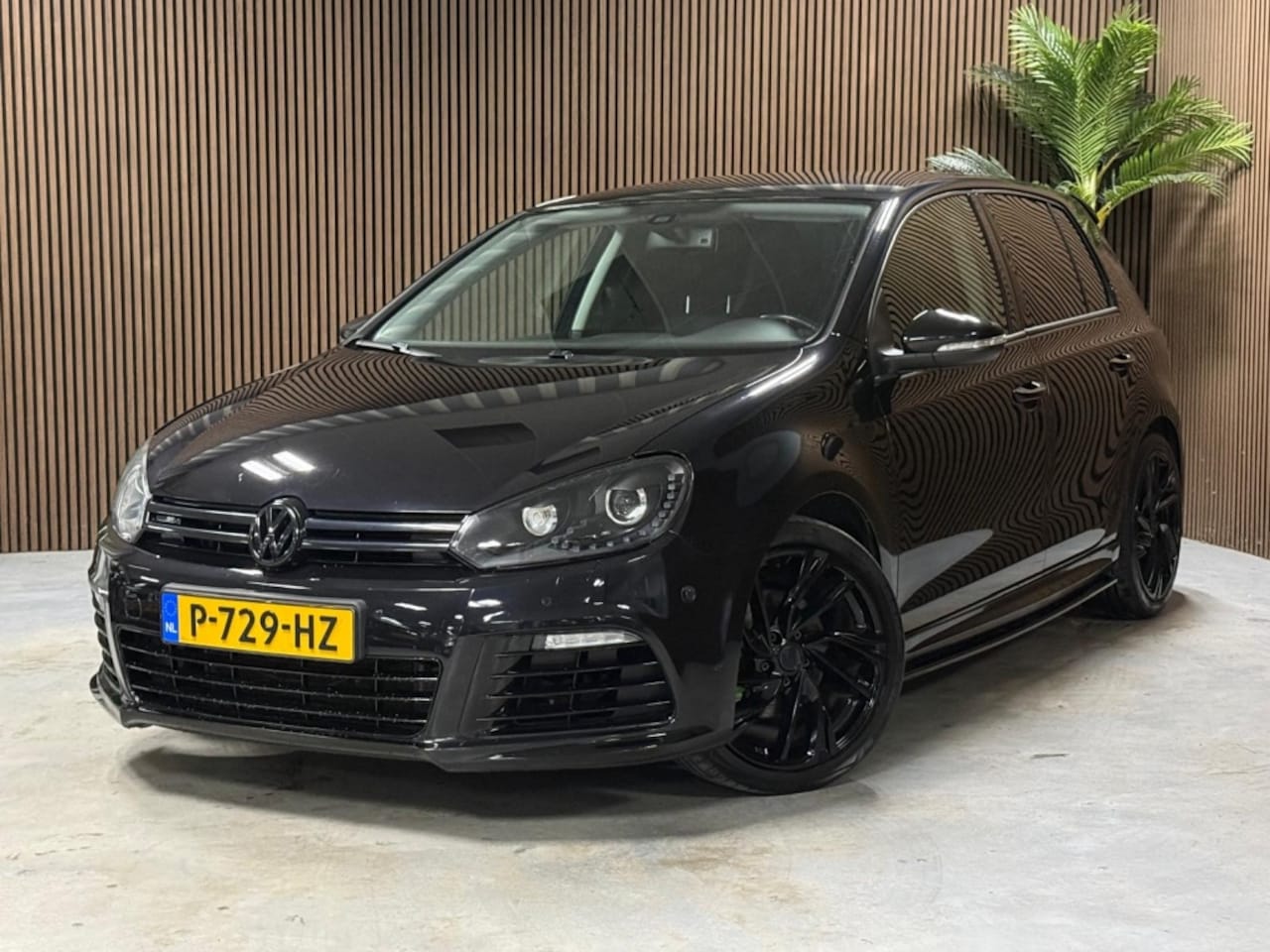 Volkswagen Golf - 1.4 TSI Highline R LINE - AutoWereld.nl