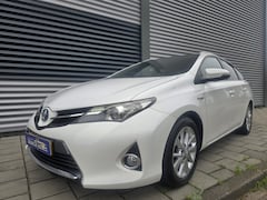 Toyota Auris Touring Sports - 1.8 Hybrid Lease