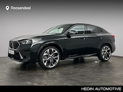 BMW X2 - sDrive20i | Trekhaak | Panoramadak | Harman Kardon | Head Up Display | Comfort Access |