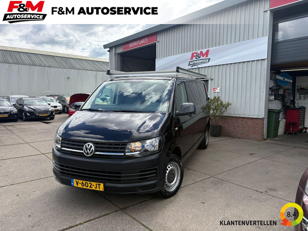 Volkswagen Transporter - 2.0 TDI L2H1 Trendline Airco, pdc achter, imperiaal, trekhaak - AutoWereld.nl
