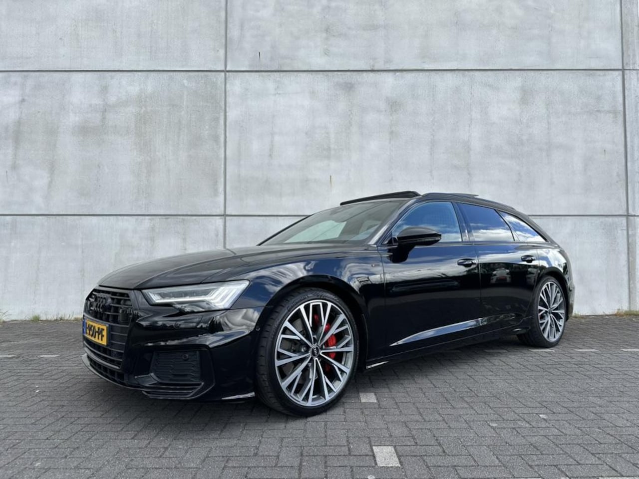 Audi A6 Avant - 55 TFSI quattro S edition Bomvol | Pano | Tv | Trekhaak | Softclose | S-line | B&O - AutoWereld.nl