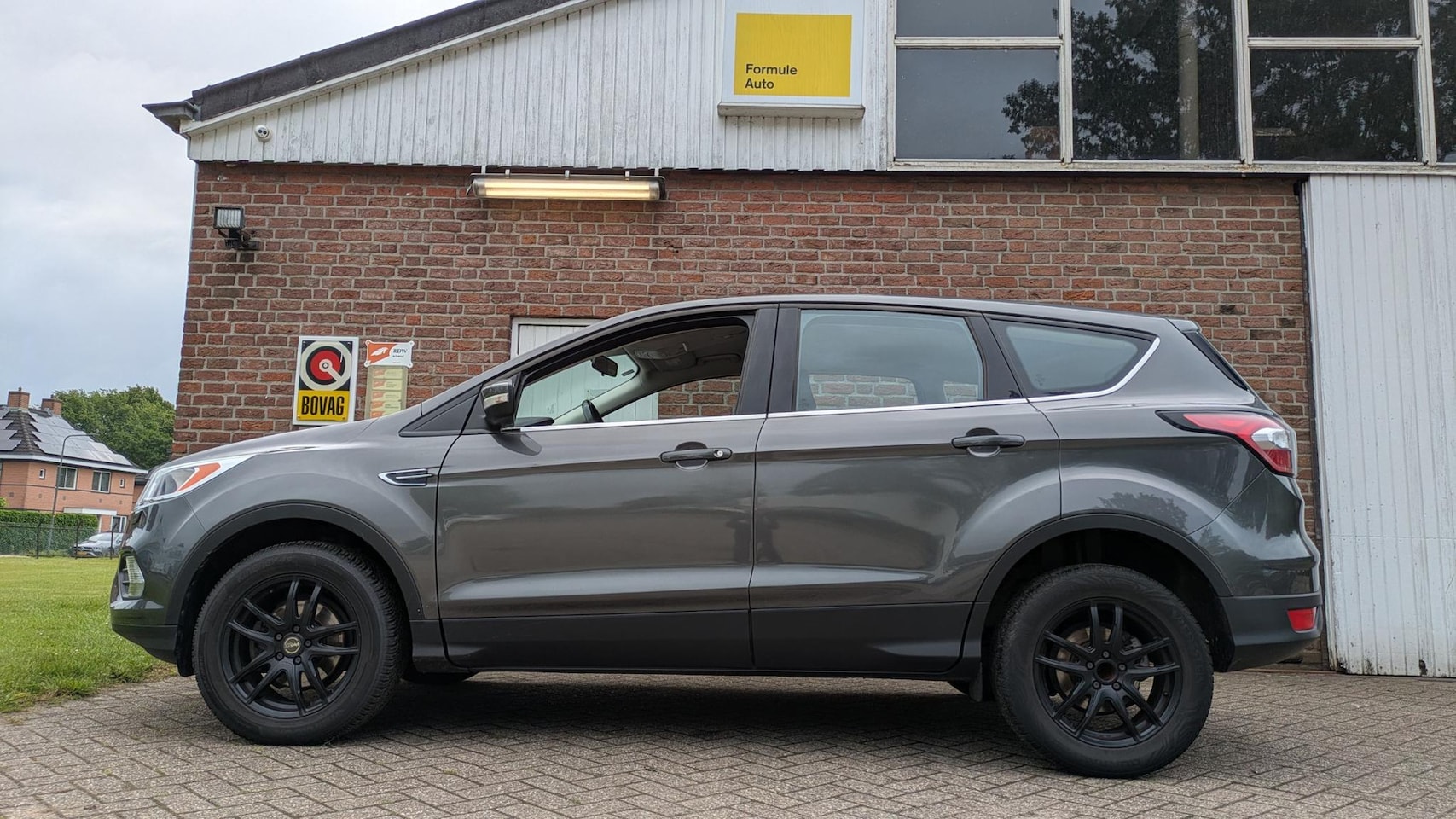 Ford Kuga - 1.5 Trend - airco - 2e eign. - AutoWereld.nl