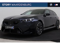 BMW 5-serie Touring - M5 Automaat / Panoramadak / Trekhaak / Bowers & Wilkins / M Carbon-keramische remmen / Par