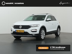 Volkswagen T-Roc - 1.0 TSI Style | Trekhaak | Panoramadak | Navigatie | PDC | DAB | Apple CarPlay/Android Aut
