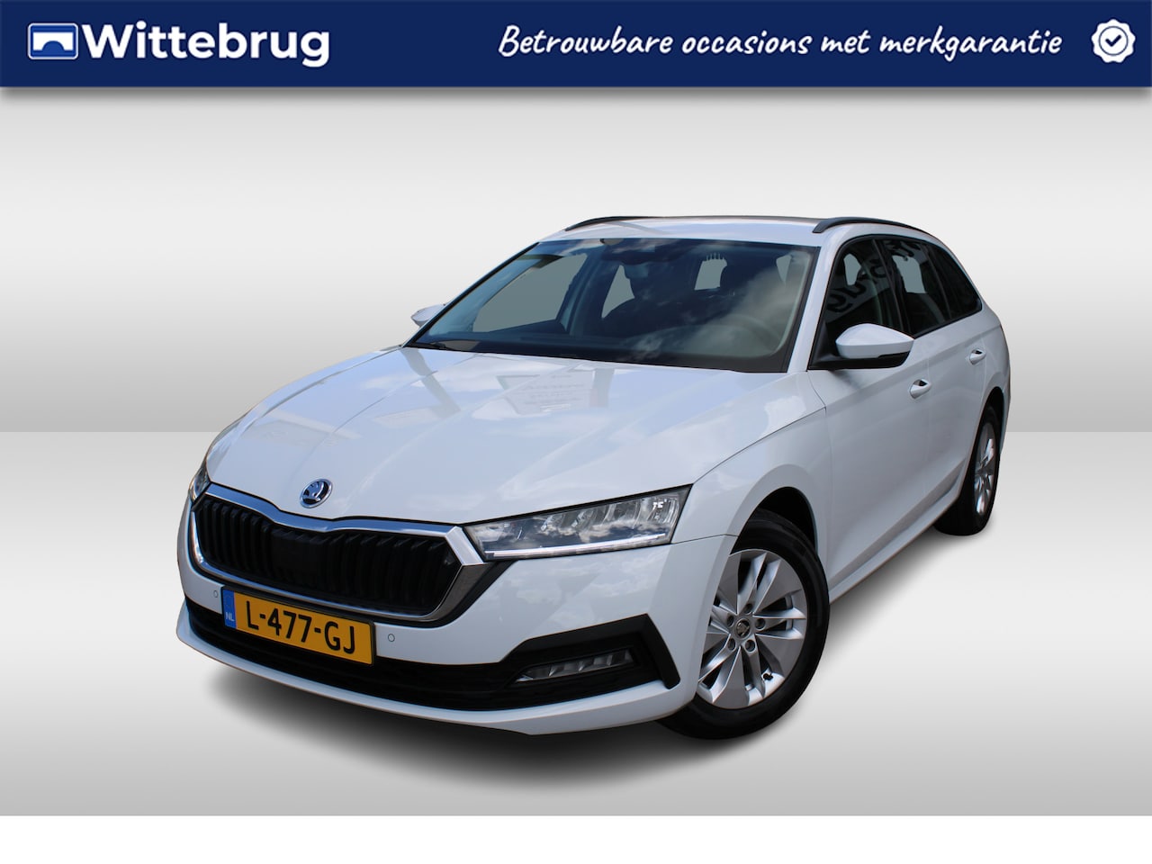 Skoda Octavia Combi - 1.0 e-TSI 110pk Business Edition DSG Automaat / Navigatie / LED / LM 16 inch / Parkeersens - AutoWereld.nl