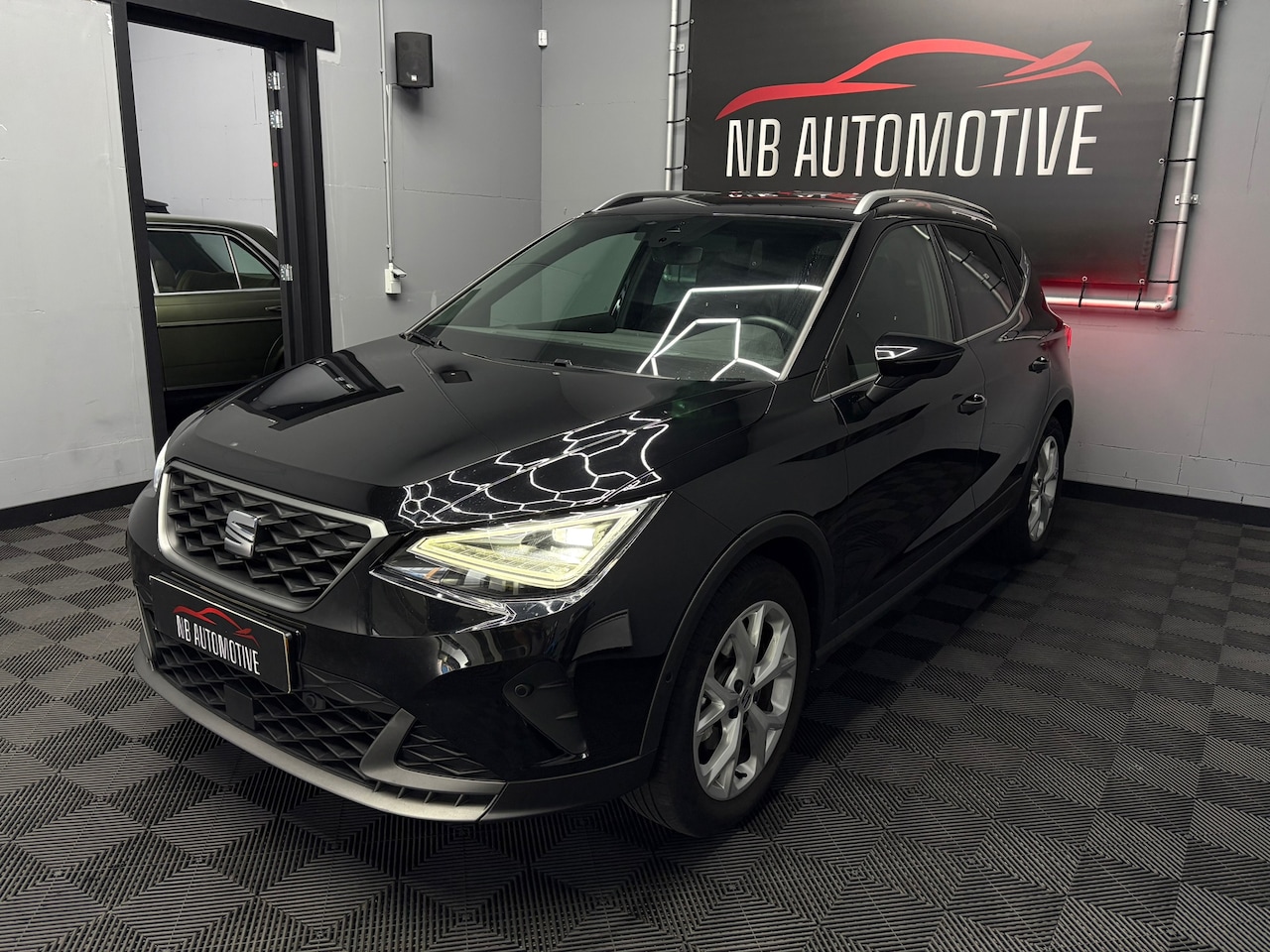 SEAT Arona - 1.0 TSI FR Business Connect 1.0 TSI FR Business Connect - AutoWereld.nl