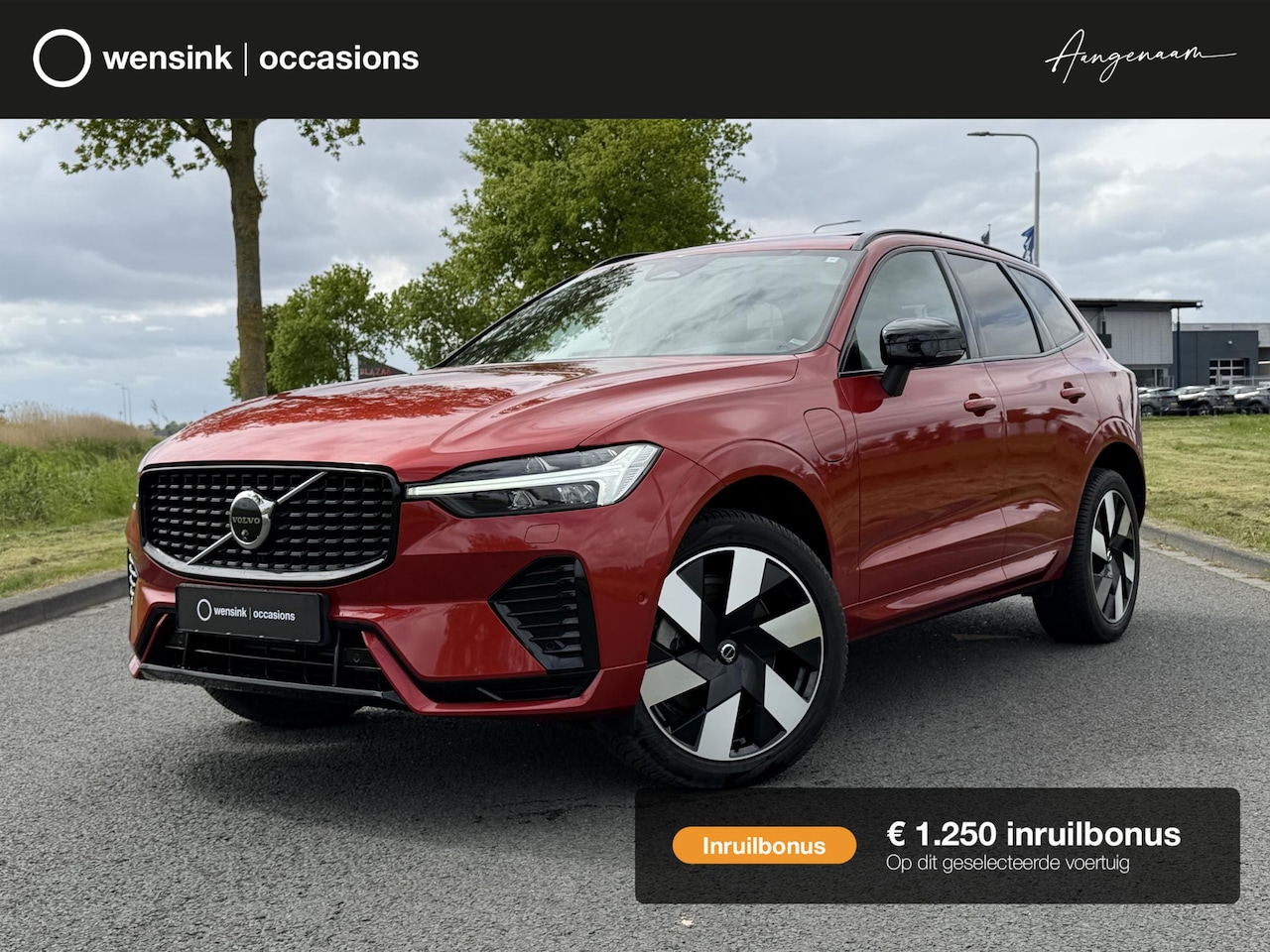 Volvo XC60 - 2.0 T8 Plug-in hybrid AWD Ultimate Dark | SOH 100% | Panoramadak | Harman/Kardon | Apple C - AutoWereld.nl