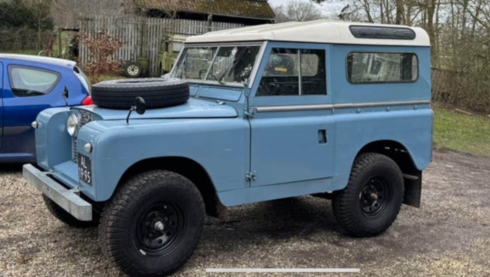 Land Rover 88 - Series IIA Cabrio NIEUWSTAAT - AutoWereld.nl