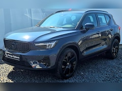 Volvo XC40 - 2.0 B3 Plus Black Edition MY 2026 - 20” Wielen - Adaptive Cruise Control - Harman Kardon A