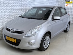 Hyundai i20 - 1.2i i-Motion AIRCO / APK én TREKHAAK (2011)