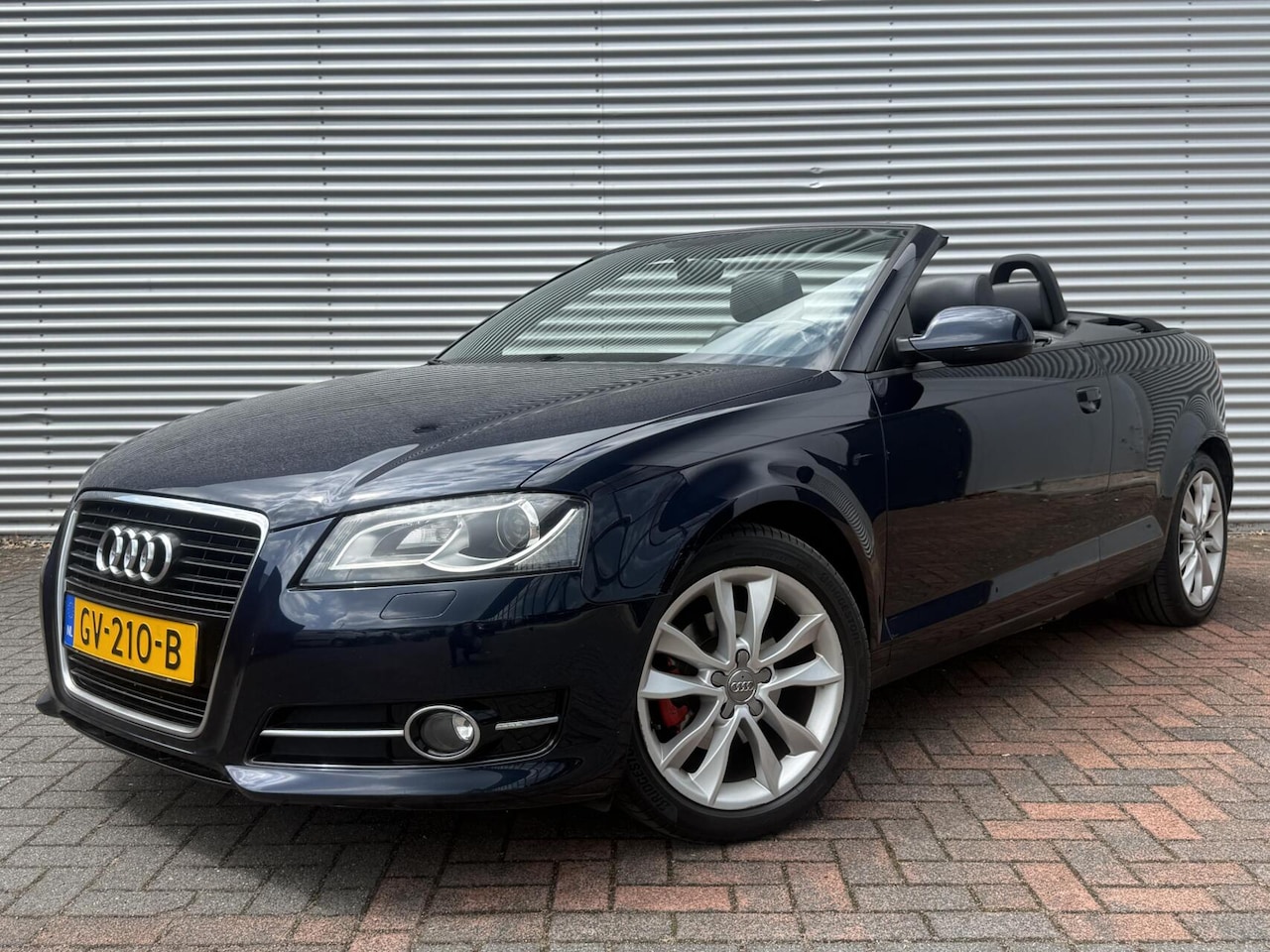 Audi A3 Cabriolet - 1.2 TFSI Ambition Pro Line S Airco Cruise Navi Leer 2011 Let op Bij geluid in de motor Rij - AutoWereld.nl